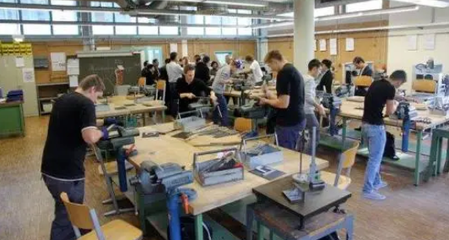 职业教育平等的未来 从修水管到学术研究，为何不再执着于补课